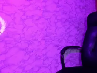 Lynnet's Live Sex Cam Show