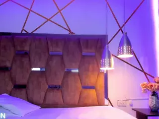 Lynnet's Live Sex Cam Show