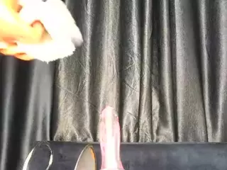 Assiology's Live Sex Cam Show