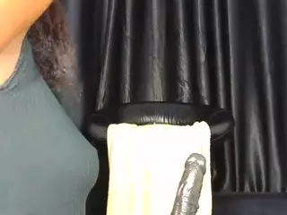 Assiology's Live Sex Cam Show