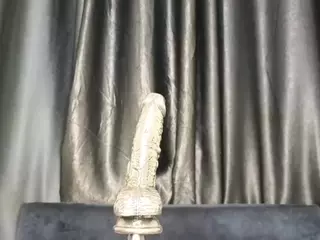 Assiology's Live Sex Cam Show