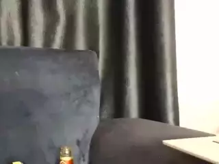 Assiology's Live Sex Cam Show