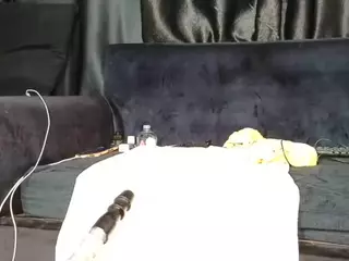 Assiology's Live Sex Cam Show
