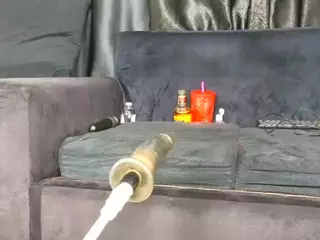 Assiology's Live Sex Cam Show
