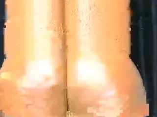Assiology's Live Sex Cam Show