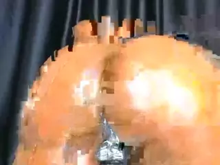 Assiology's Live Sex Cam Show