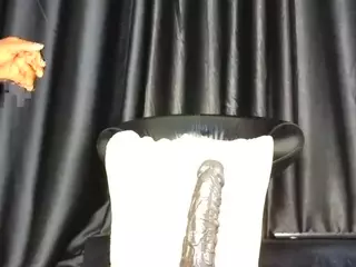 Assiology's Live Sex Cam Show