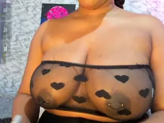 Camille Bennet's Live Sex Cam Show