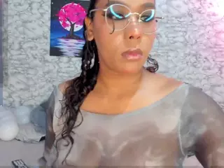 Camille Bennet's Live Sex Cam Show