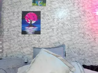 Camille Bennet's Live Sex Cam Show