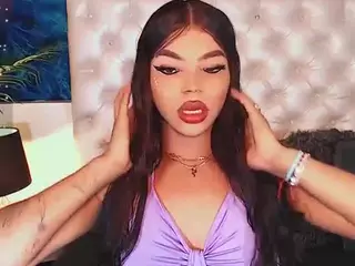 Yoiku's Live Sex Cam Show