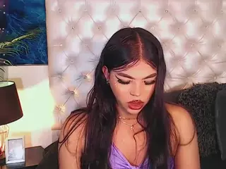 Yoiku's Live Sex Cam Show