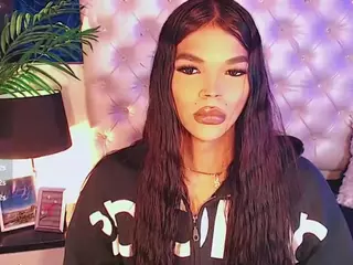 Yoiku's Live Sex Cam Show
