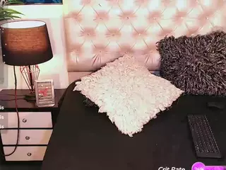Yoiku's Live Sex Cam Show