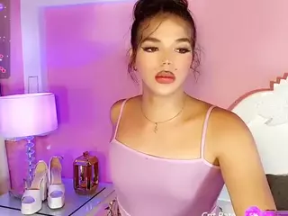 Yoiku's Live Sex Cam Show