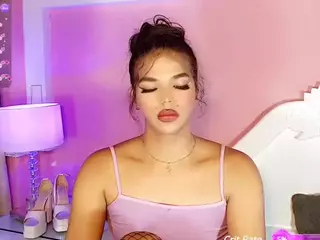 Yoiku's Live Sex Cam Show
