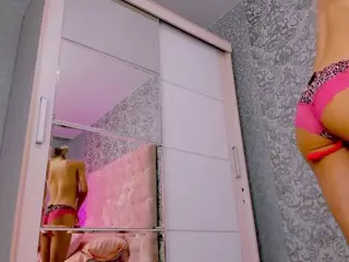 Akilla-Queen's Live Sex Cam Show