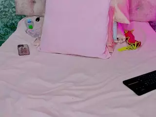 Akilla-Queen's Live Sex Cam Show
