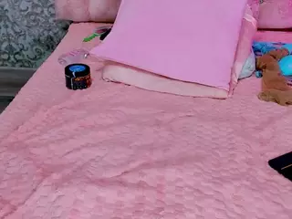 Akilla-Queen's Live Sex Cam Show