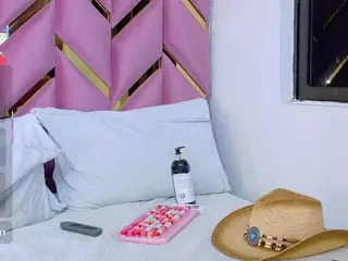 collegepawg's Live Sex Cam Show