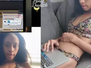 Honeydew's Live Sex Cam Show