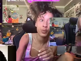Honeydew's Live Sex Cam Show