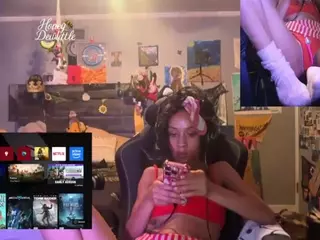 Honeydew's Live Sex Cam Show