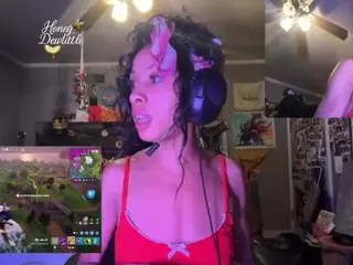 Honeydew's Live Sex Cam Show