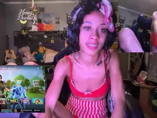 Honeydew's Live Sex Cam Show