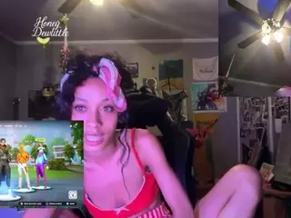 Honeydew's Live Sex Cam Show