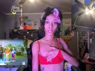 Honeydew's Live Sex Cam Show