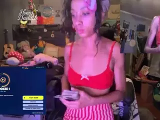 Honeydew's Live Sex Cam Show