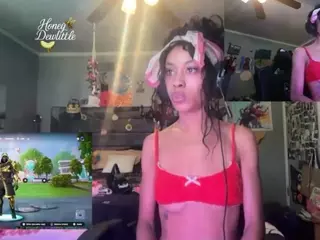 Honeydew's Live Sex Cam Show