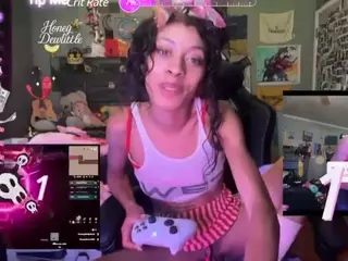 Honeydew's Live Sex Cam Show