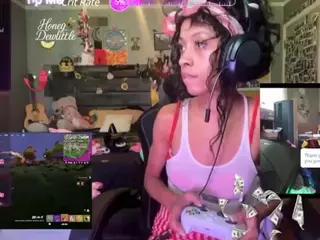 Honeydew's Live Sex Cam Show