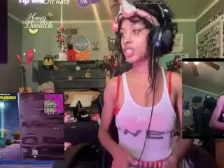 Honeydew's Live Sex Cam Show