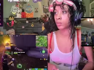 Honeydew's Live Sex Cam Show