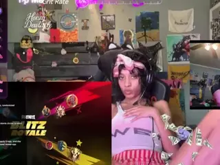 Honeydew's Live Sex Cam Show