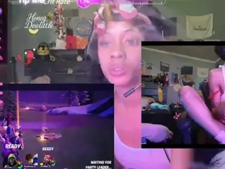 Honeydew's Live Sex Cam Show