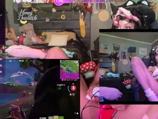 Honeydew's Live Sex Cam Show
