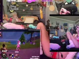 Honeydew's Live Sex Cam Show