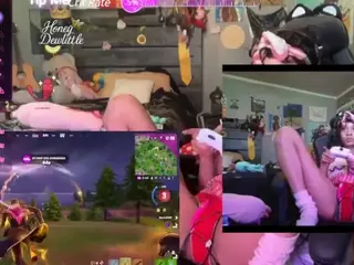 Honeydew's Live Sex Cam Show