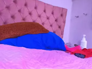 kim-bella's Live Sex Cam Show