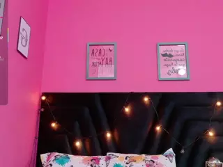 littleebluee's Live Sex Cam Show