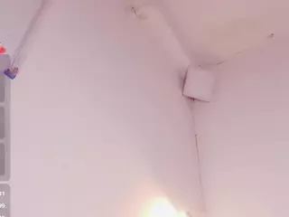 littleebluee's Live Sex Cam Show