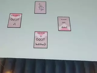 littleebluee's Live Sex Cam Show