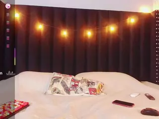 littleebluee's Live Sex Cam Show