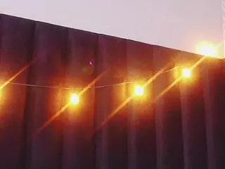 littleebluee's Live Sex Cam Show