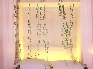 SARA's Live Sex Cam Show