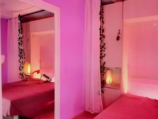 SARA's Live Sex Cam Show